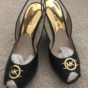 Micheal Kors Open toe shoes